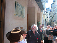 Unveiling the Plaque at the Beat Hotel Unveiling the Plaque at the Beat Hotel